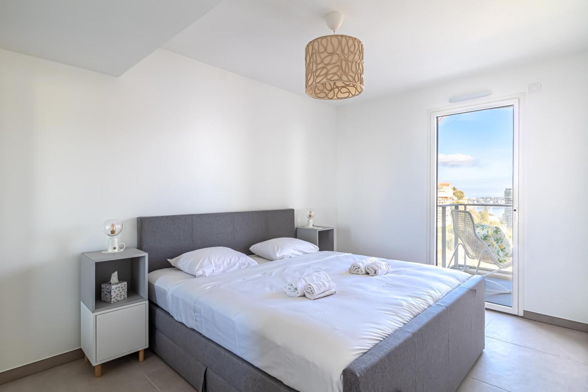 Superb New 2-room -parking Border Monac Beausoleil